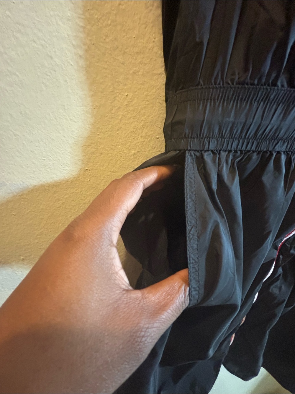 Hunter Black Hooded Rain Anorak with Red Trim - Picture 8 of 11